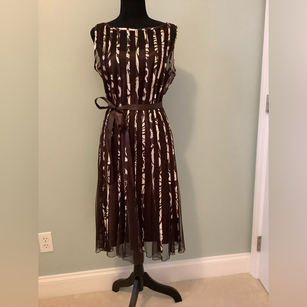 Sandra Darren Dress with Underslip.